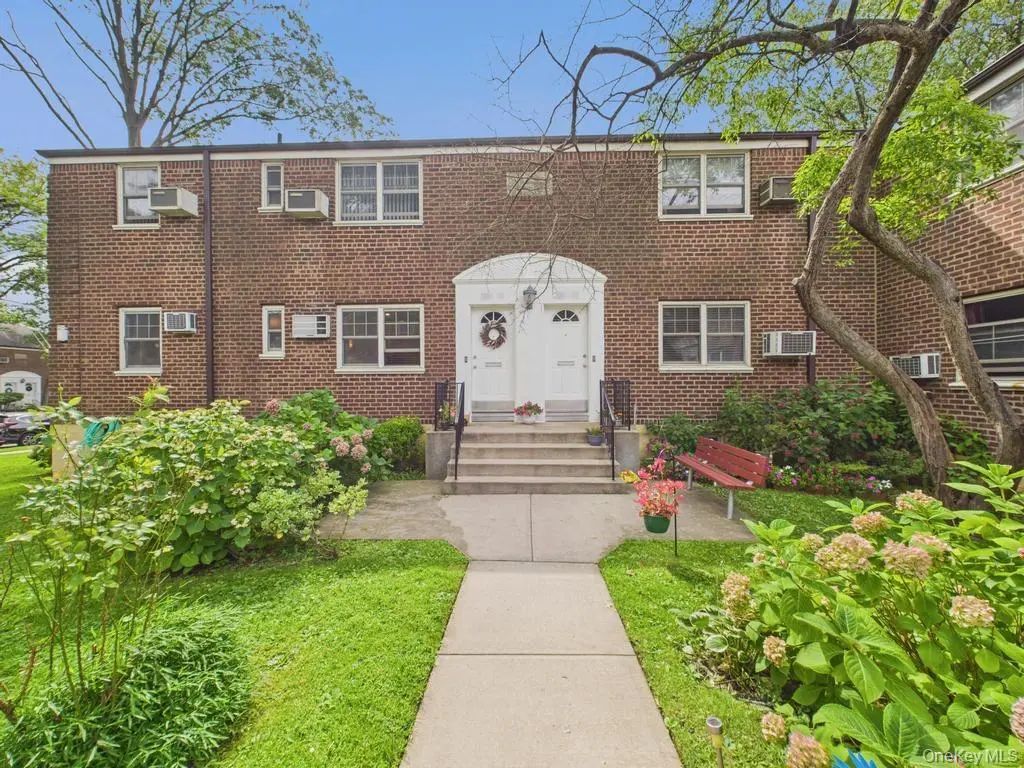 251-11 60th Ave # 1, Little Neck