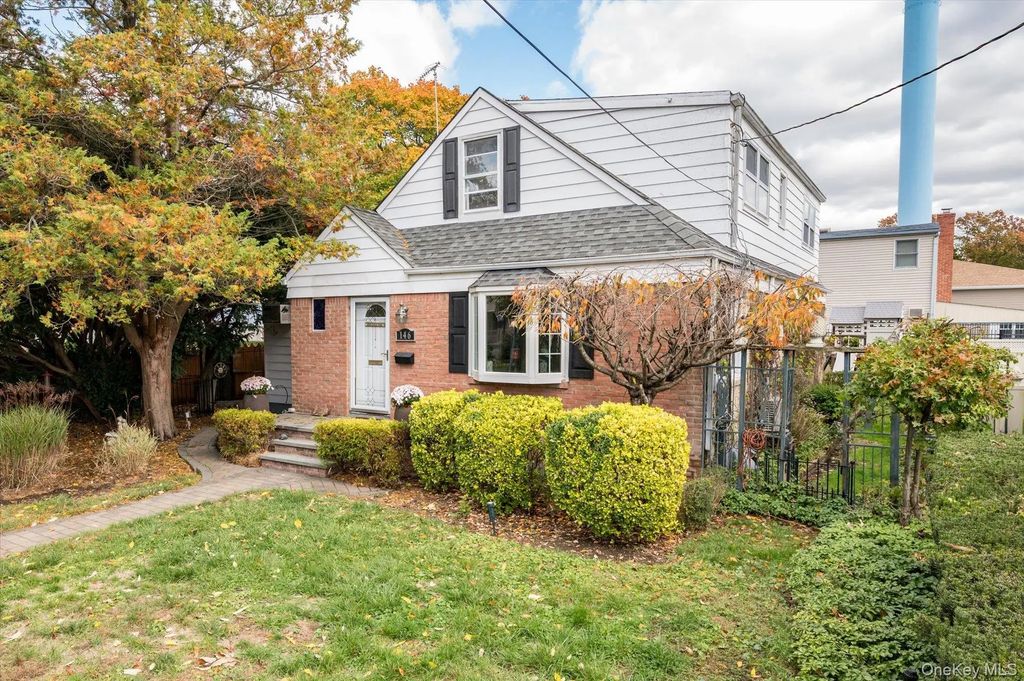146 Caroline Avenue, Garden City South