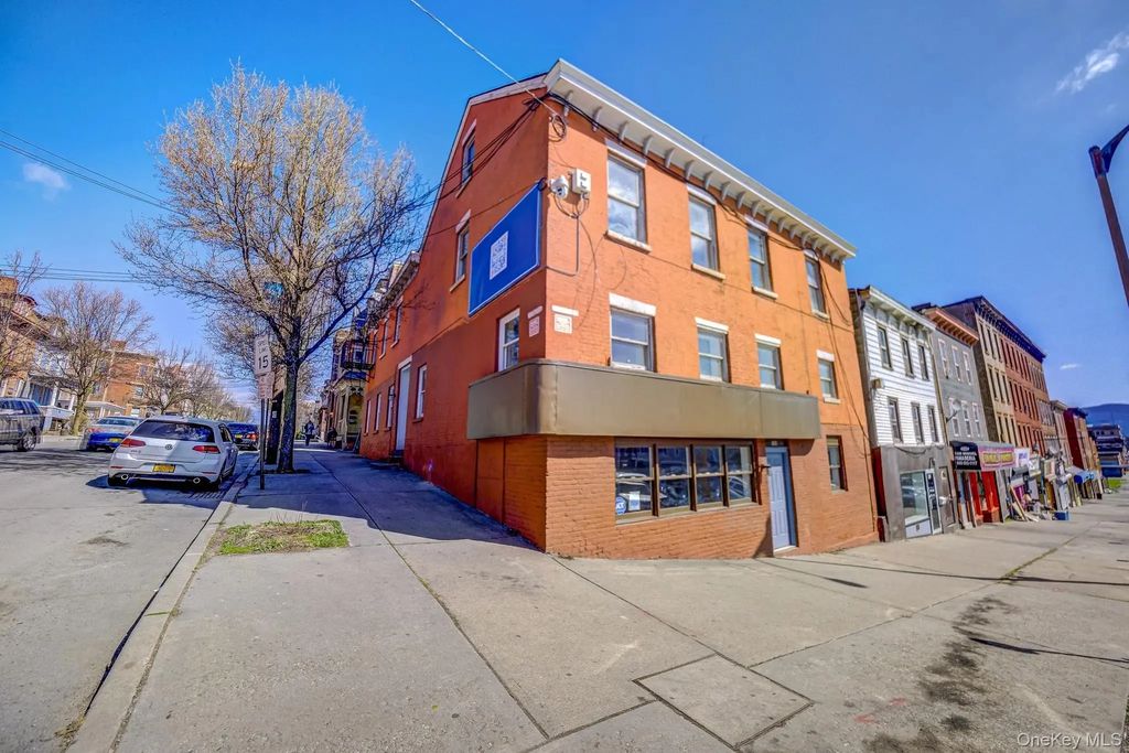 184 Broadway, Newburgh