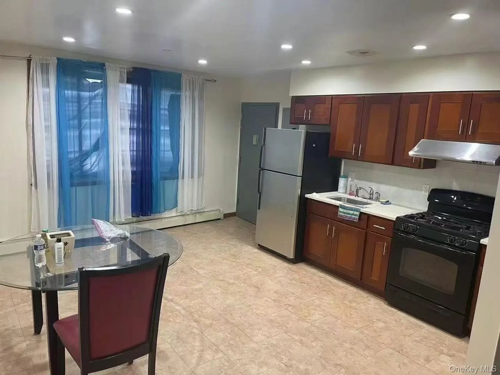 109-15 Westside Avenue # 1a, Corona