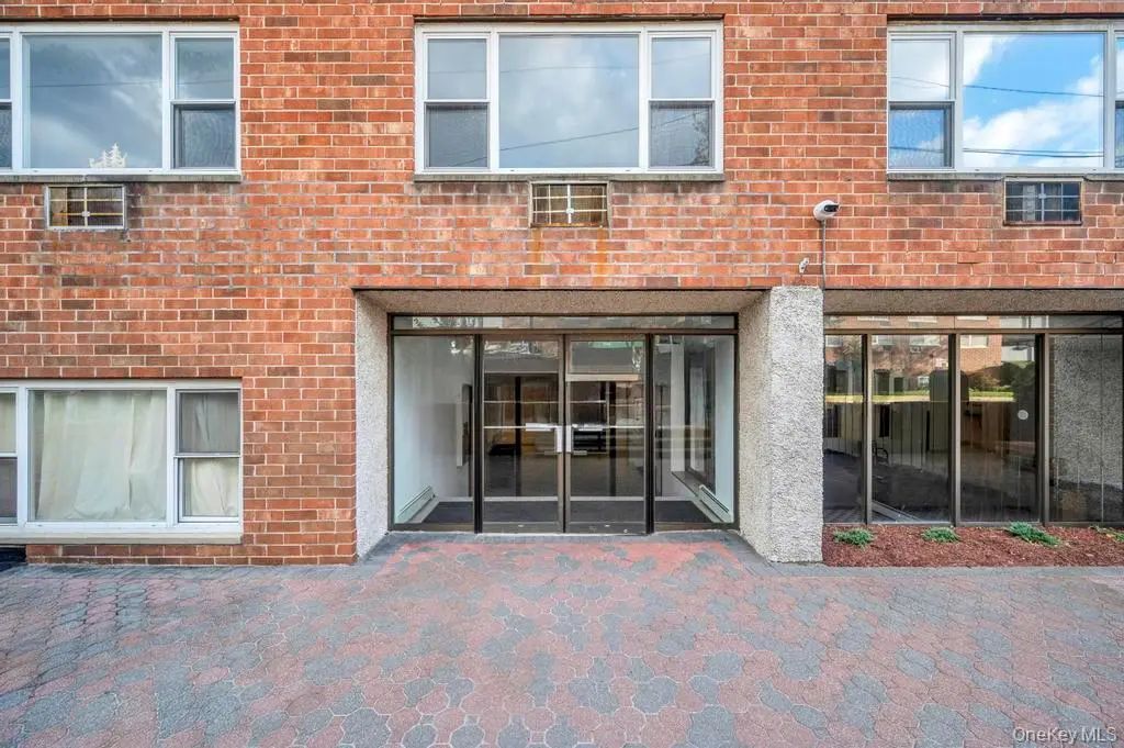 101 Lincoln Avenue 1f, Mineola