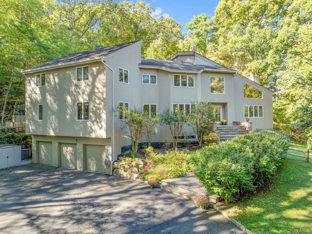 13 Kingdom Ridge Road, Bedford