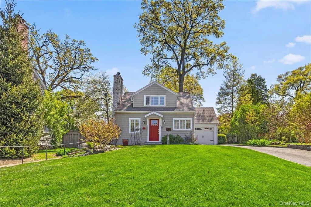 27 Smith Avenue, White Plains
