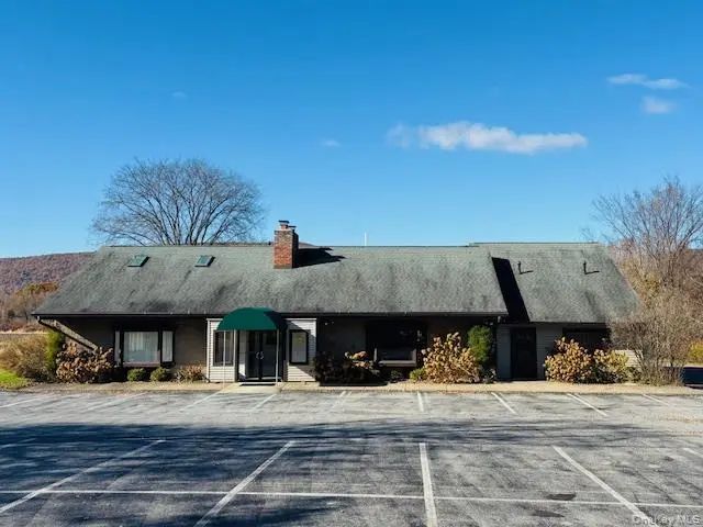 7685 Route 82, Pine Plains