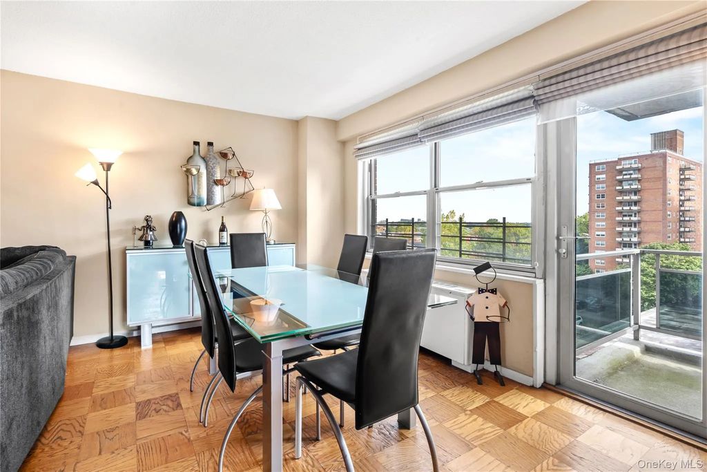 70-31 108th Street # 7h, Forest Hills