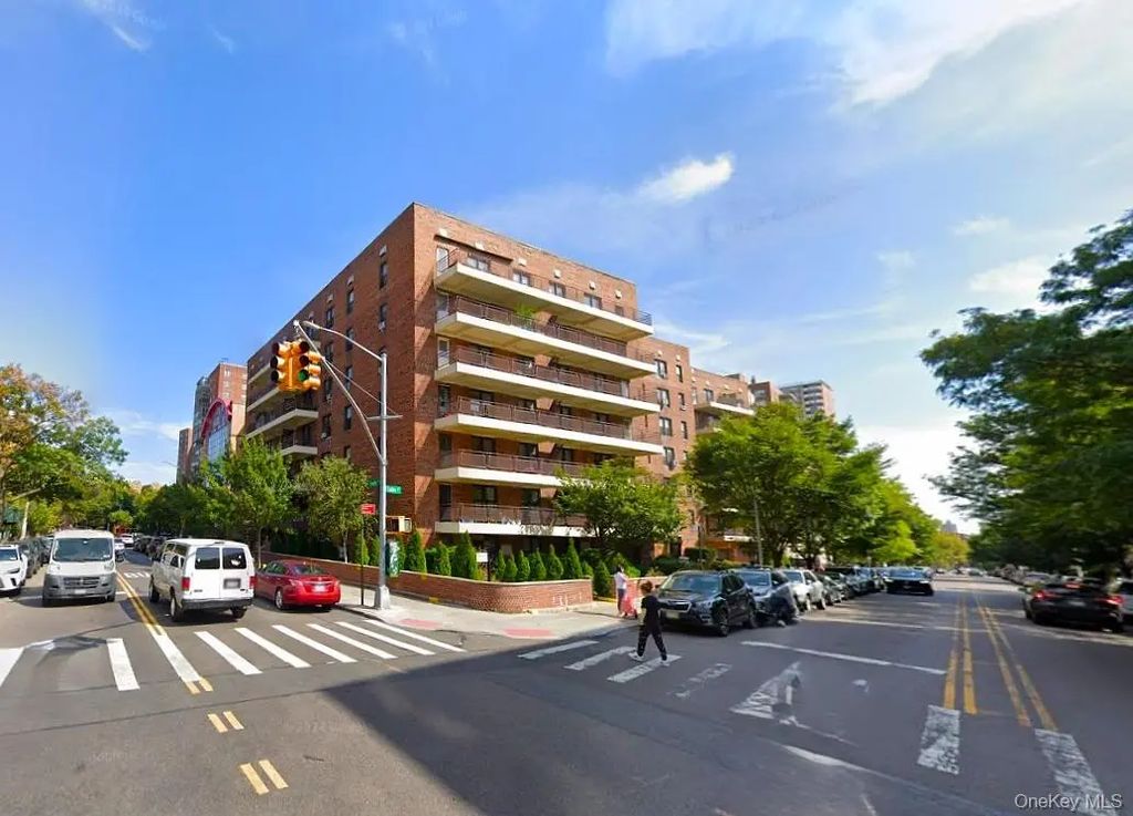 137-10 Franklin Avenue # 616, Flushing