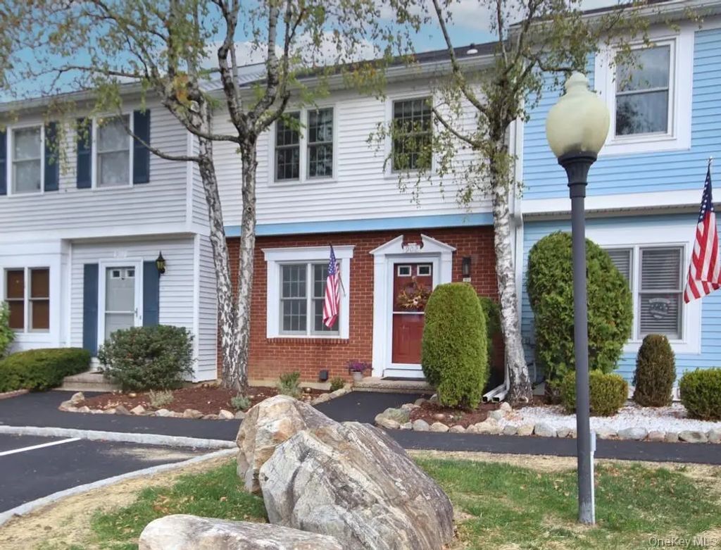 902 Williamsburg Drive, Mahopac