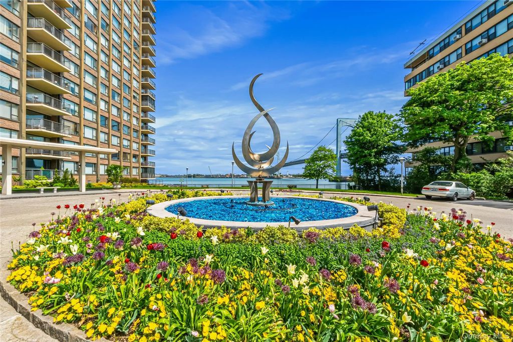 166-25 Powells Cove Boulevard # 19g, Beechhurst