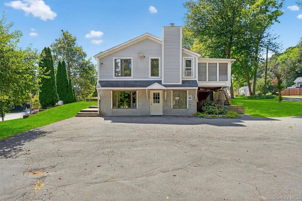 2 Renee Gate Street, Cortlandt Manor