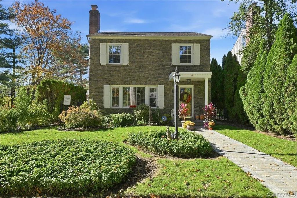 72 Harrison Street, Garden City