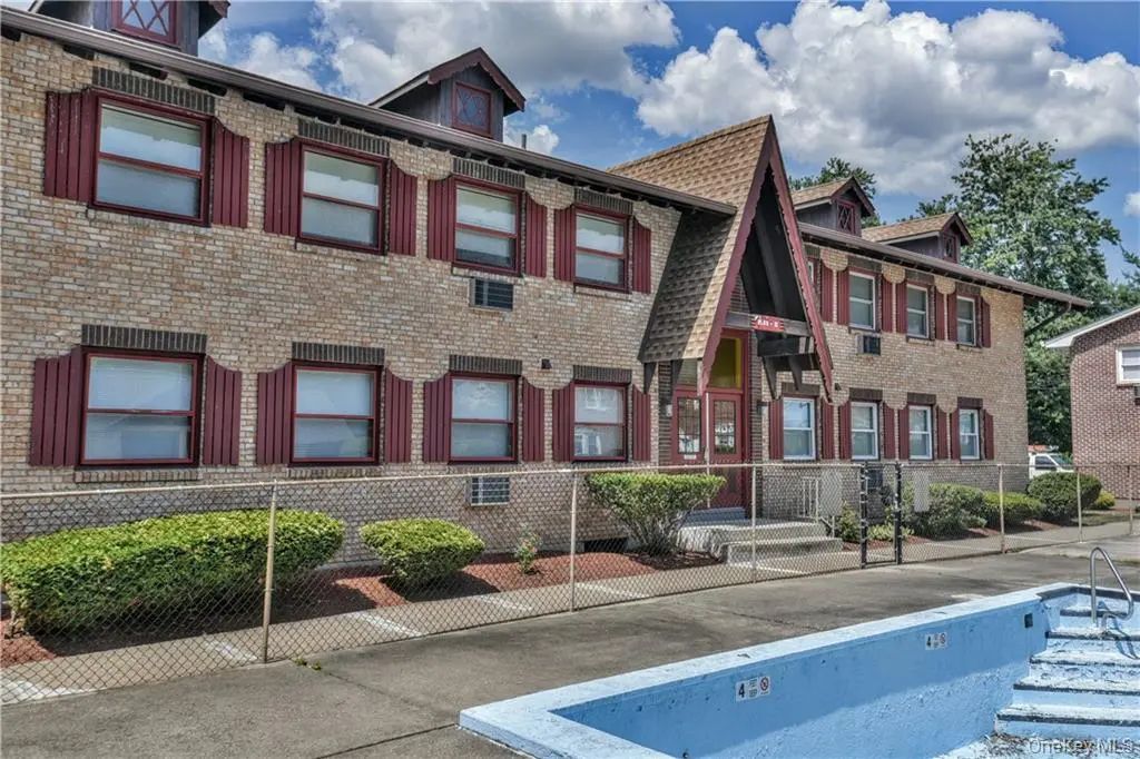 21 Normandy Village Village # 2, Nanuet