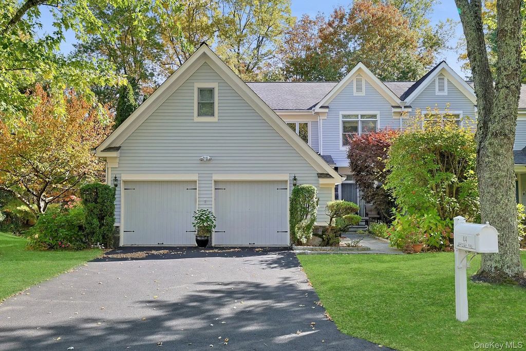44 Westfield Road, White Plains