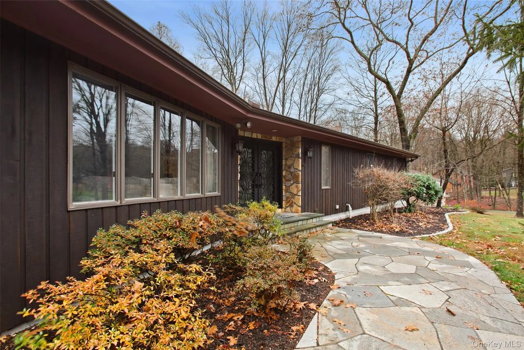 22 Franklin Drive, Mahopac