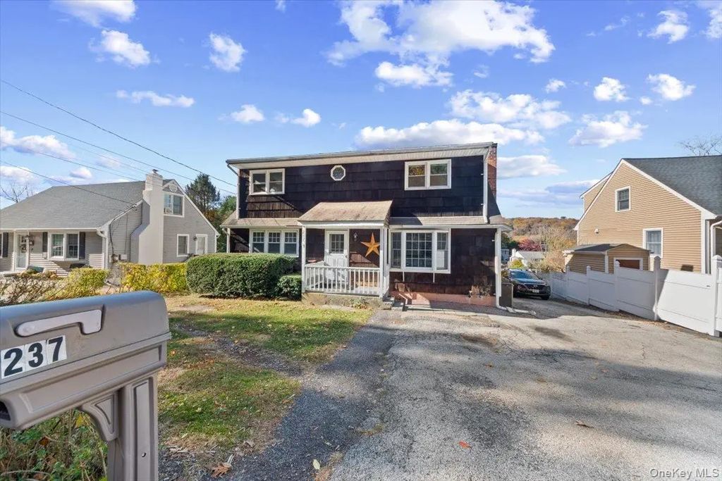 237 Sprout Brook Road, Cortlandt Manor