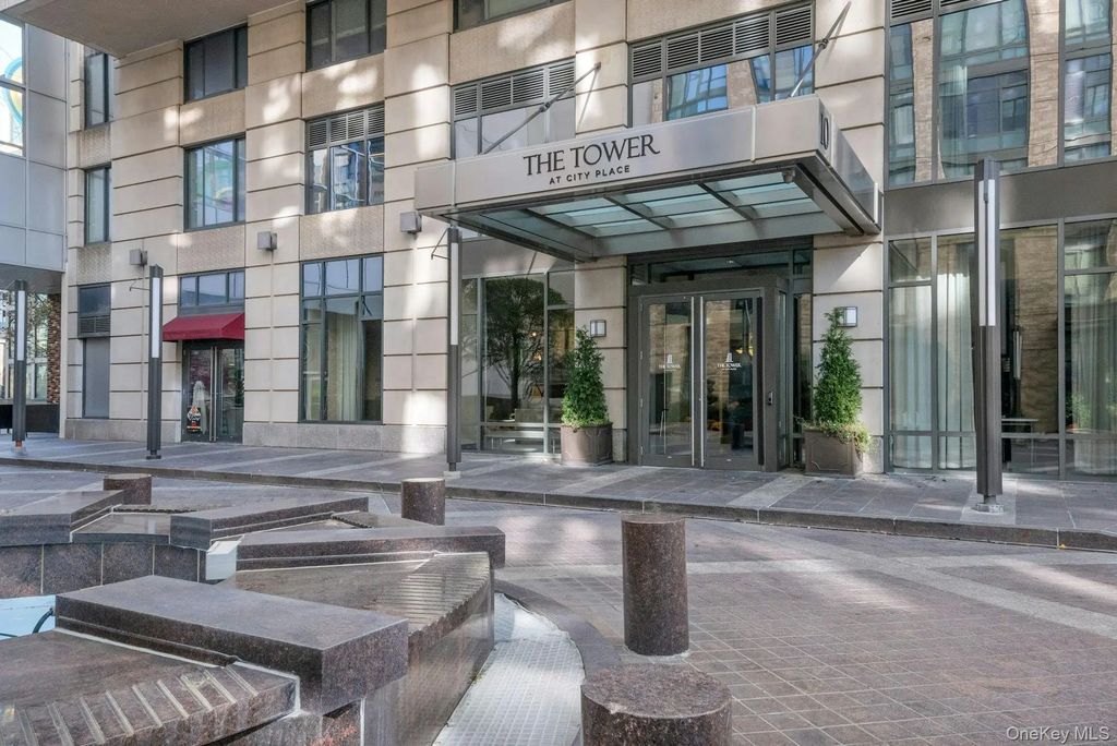 10 City Place # 19c, White Plains