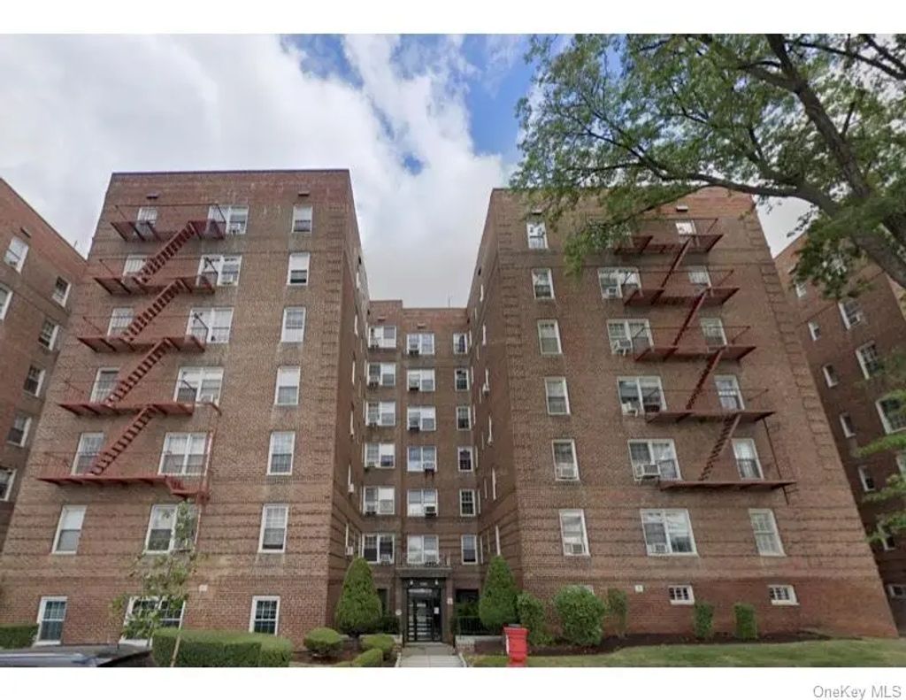 63-85 Woodhaven Blvd # 1a2, Rego Park