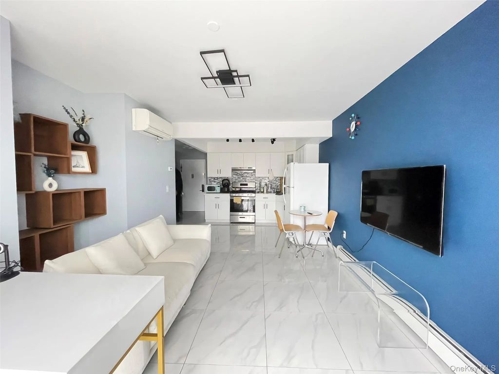 132-16 Maple Avenue # 5a, Flushing