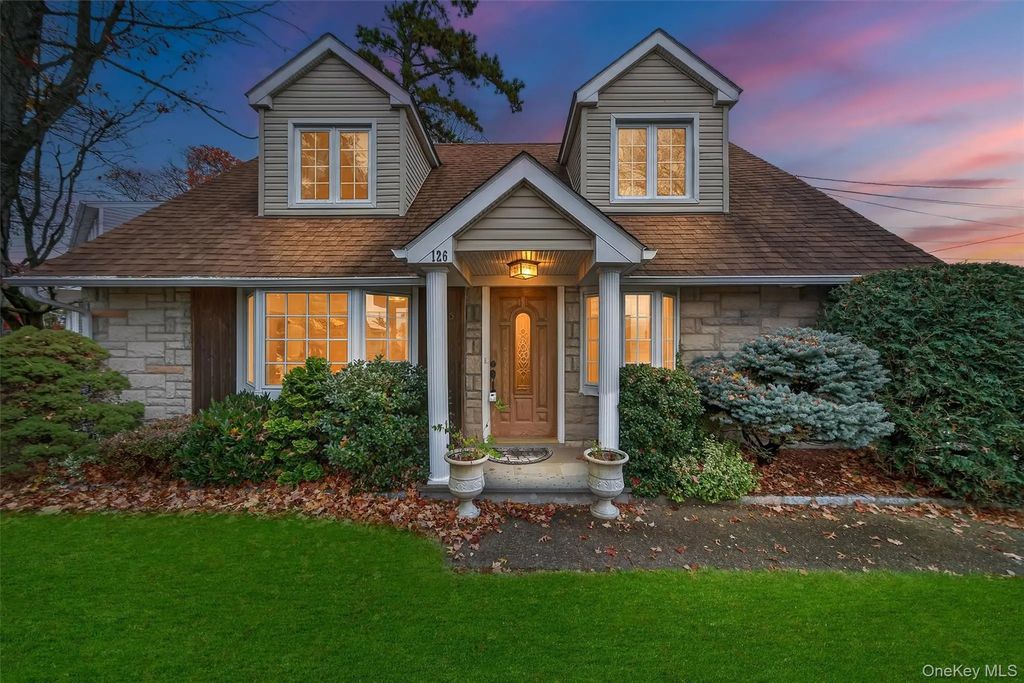 126 Mountaindale Road, Yonkers