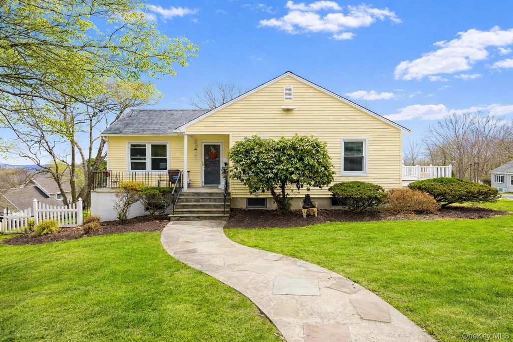 17 Greenwood Drive, Mahopac