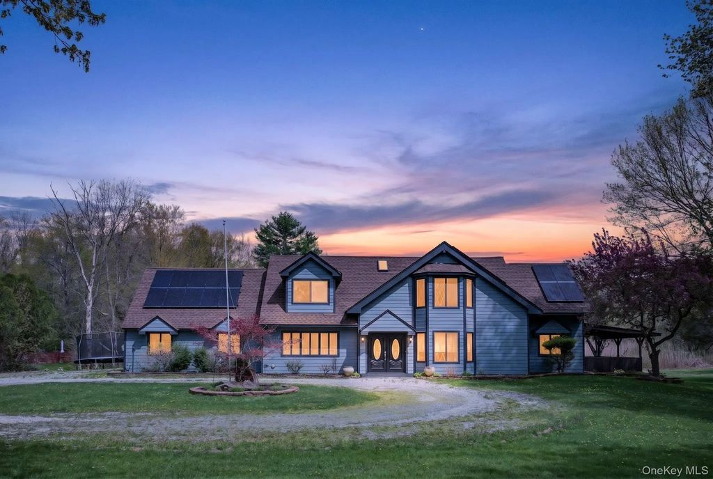 137 Blue Hill Road, Hopewell Junction