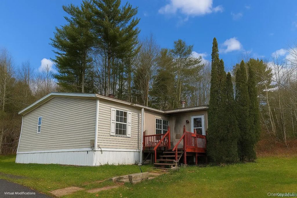 2032 Champlin Road, Jefferson
