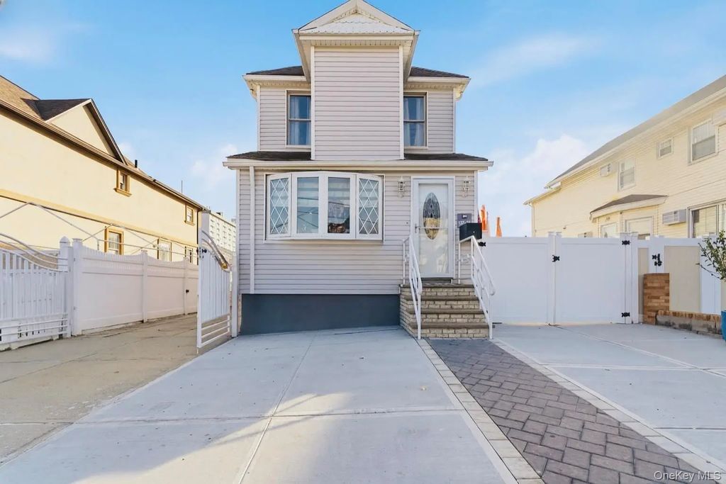 13724 133rd Avenue, Jamaica