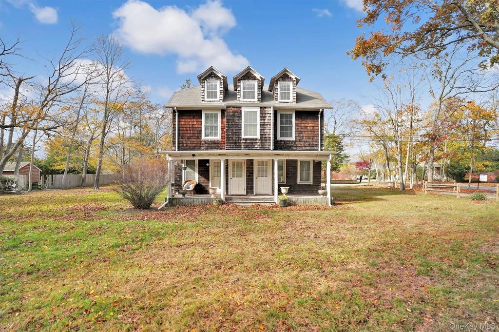 14 Halsey Avenue, East Quogue