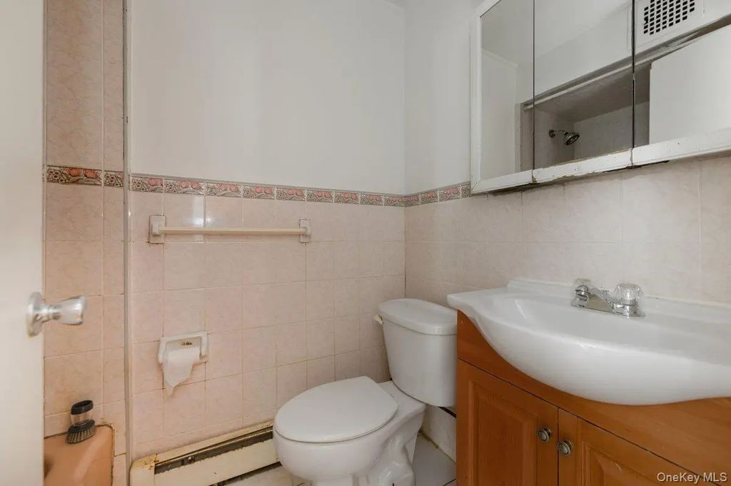 8754 110th Street, Richmond Hill