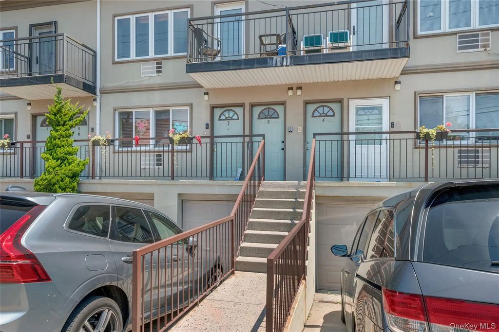 208 Beach 124th Street # 6, Far Rockaway