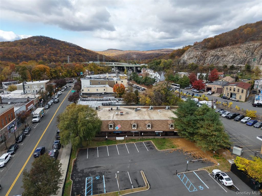 36-46 Lafayette Avenue, Suffern