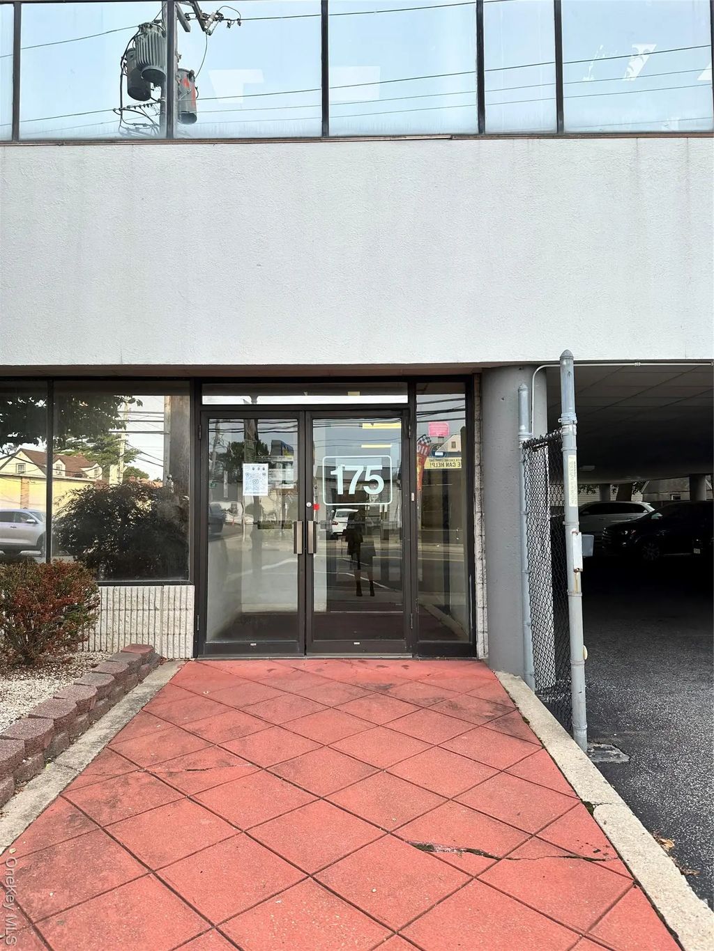 175 N Central Avenue, Valley Stream