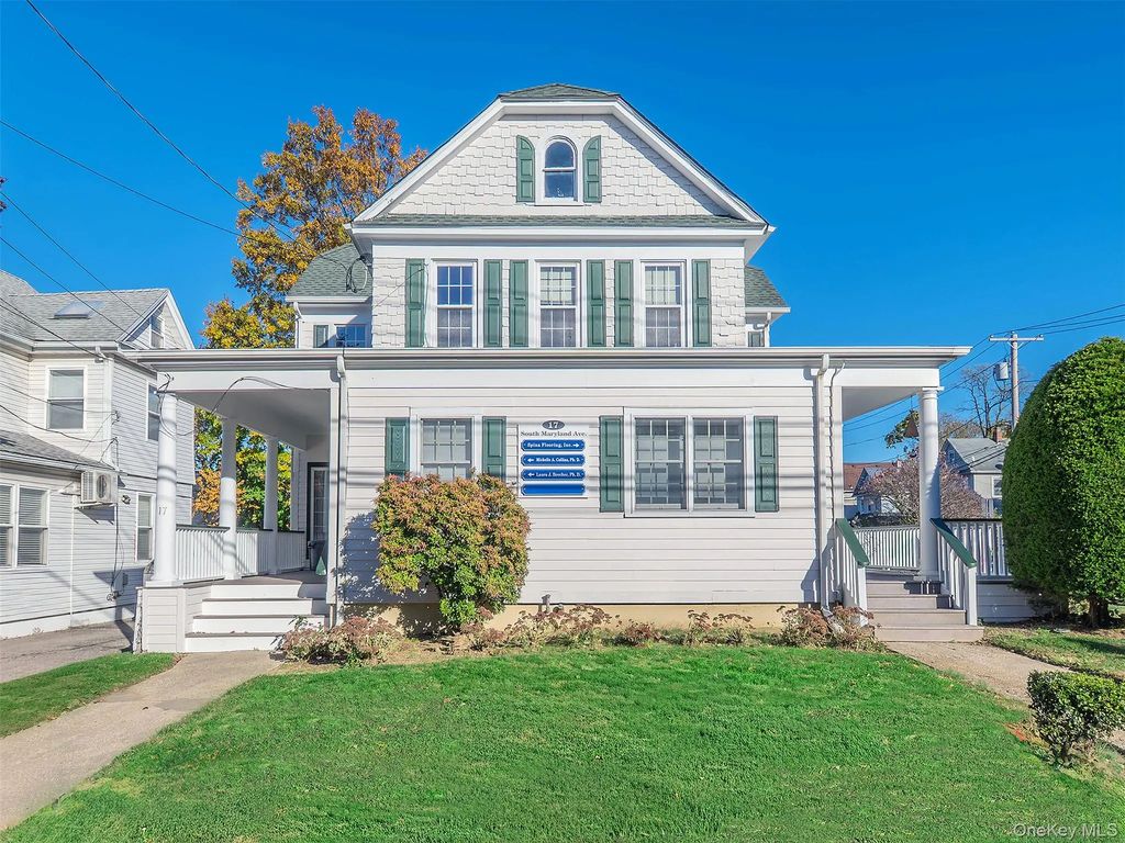 17 S Maryland Avenue, Port Washington