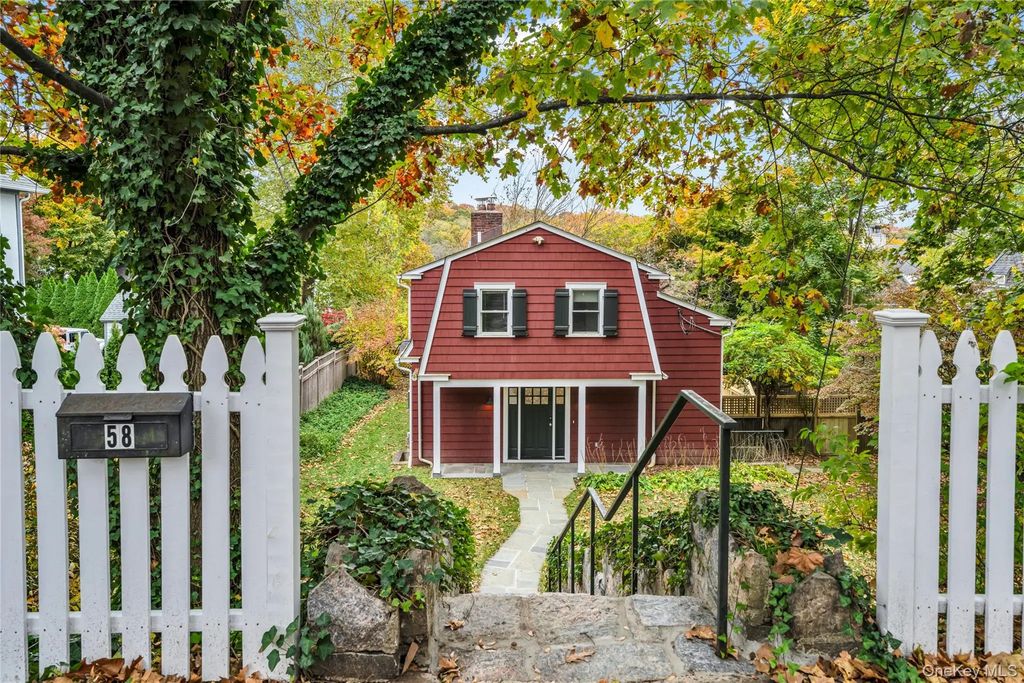56 Gard Avenue, Bronxville