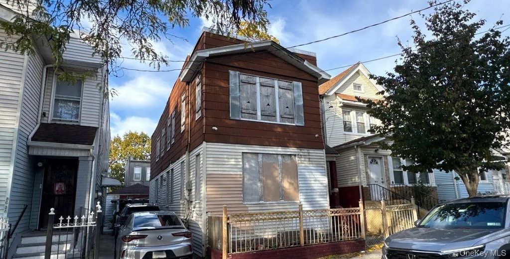 86-34 77th Street, Woodhaven