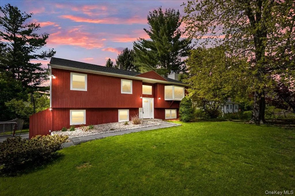 10 Richard Road, Mahopac