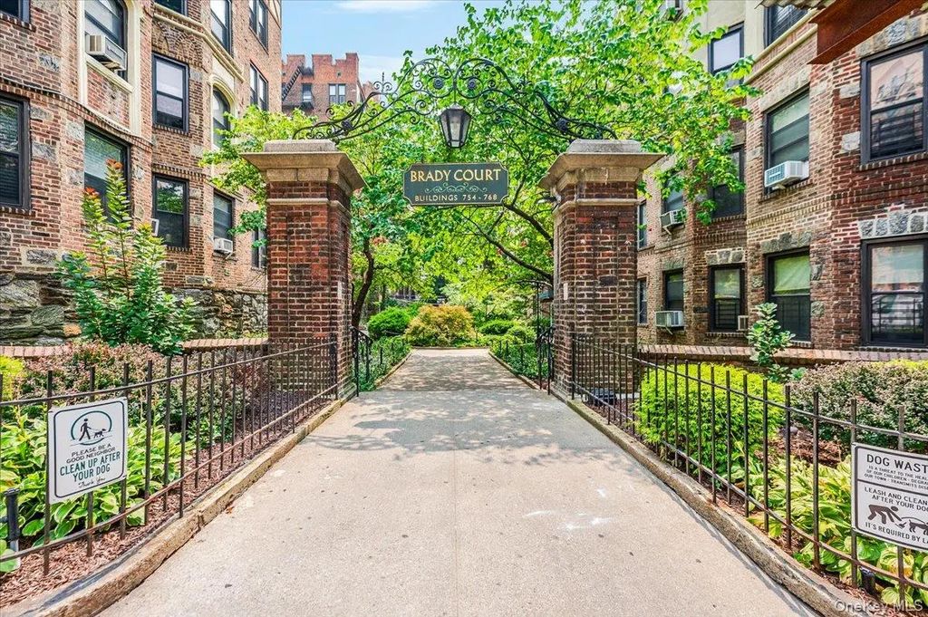 758 Brady # 214, Bronx