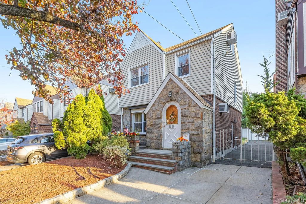 88-30 Cooper Avenue, Glendale
