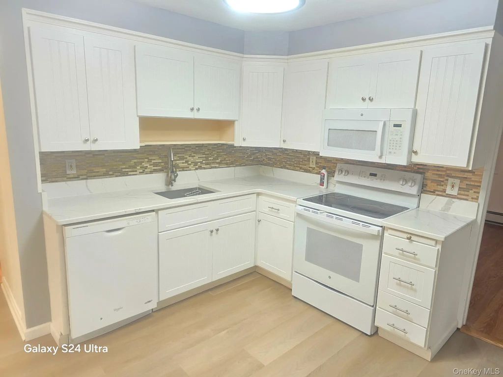 740 Dogwood Avenue 2nd, Franklin Square