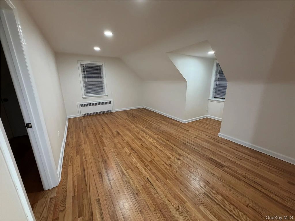 266 Madison Street Apt 2, Franklin Square
