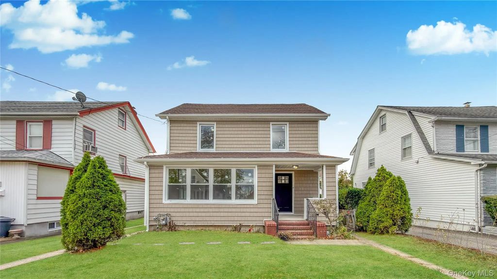 64 S Montgomery Street, Valley Stream
