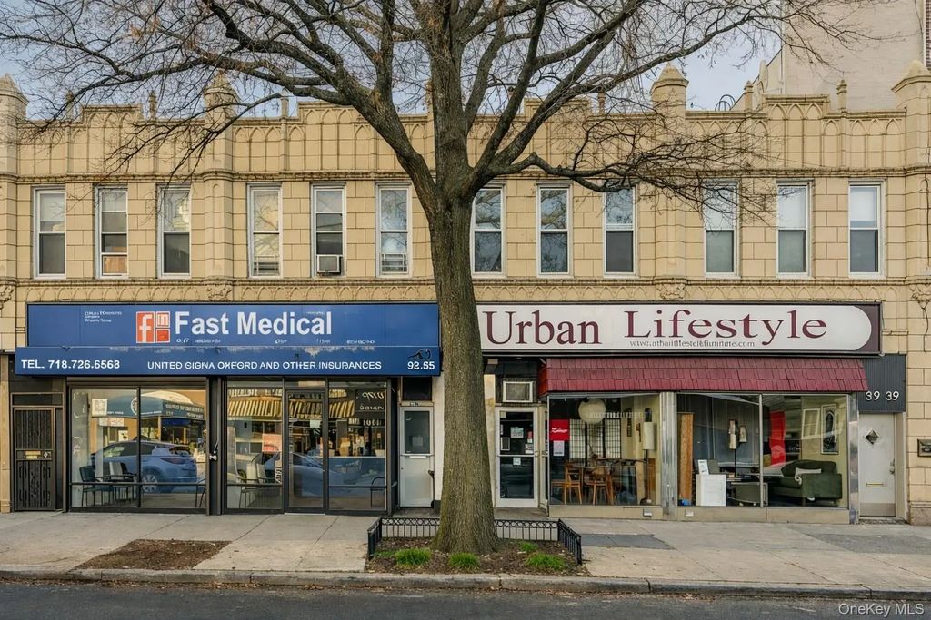 32-33/35/37/39 Steinway Street, Astoria