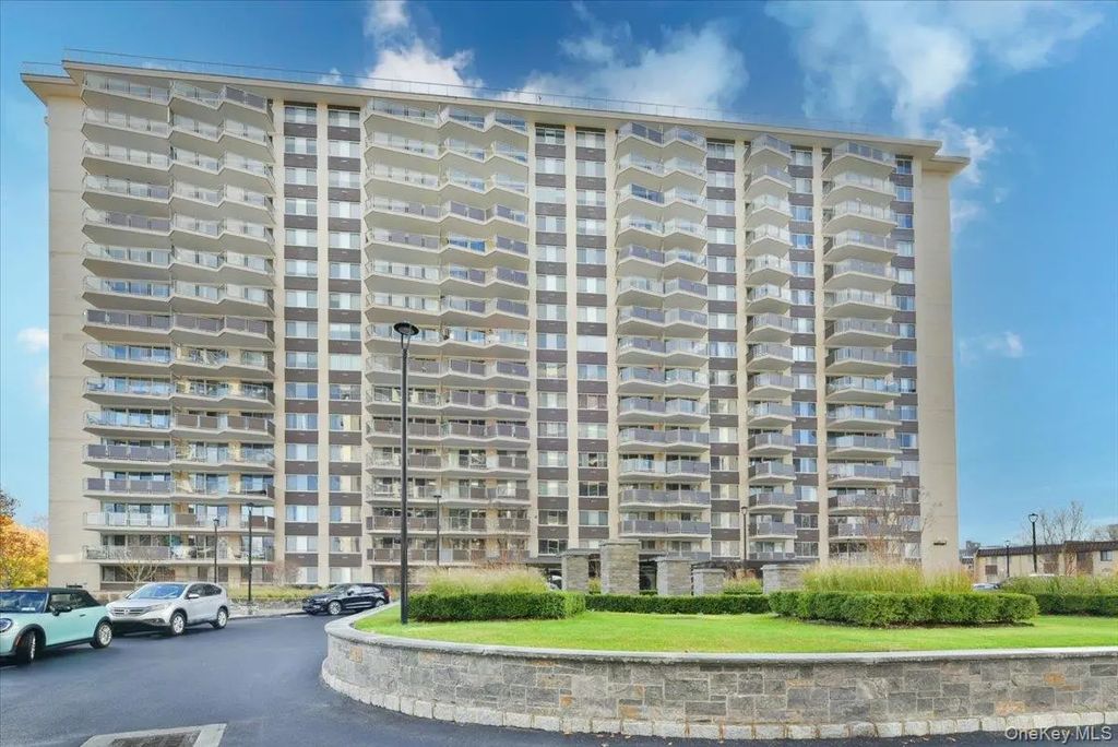 18-15 215 Street # 2g, Bayside