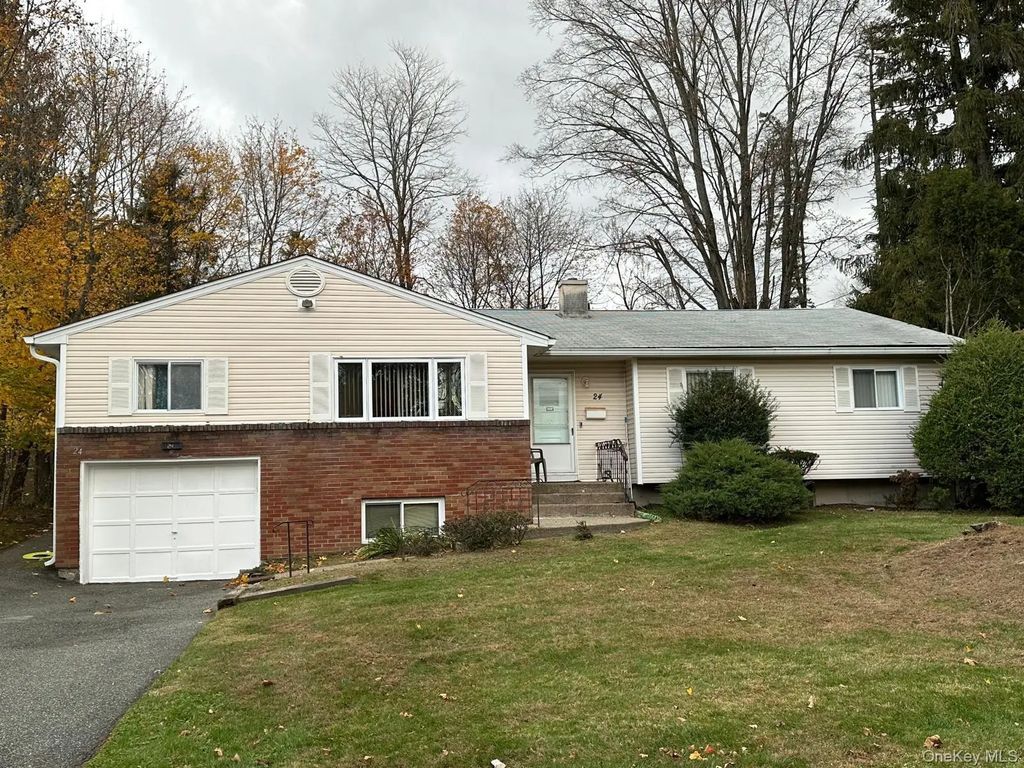 24 Waverly Place, Monsey