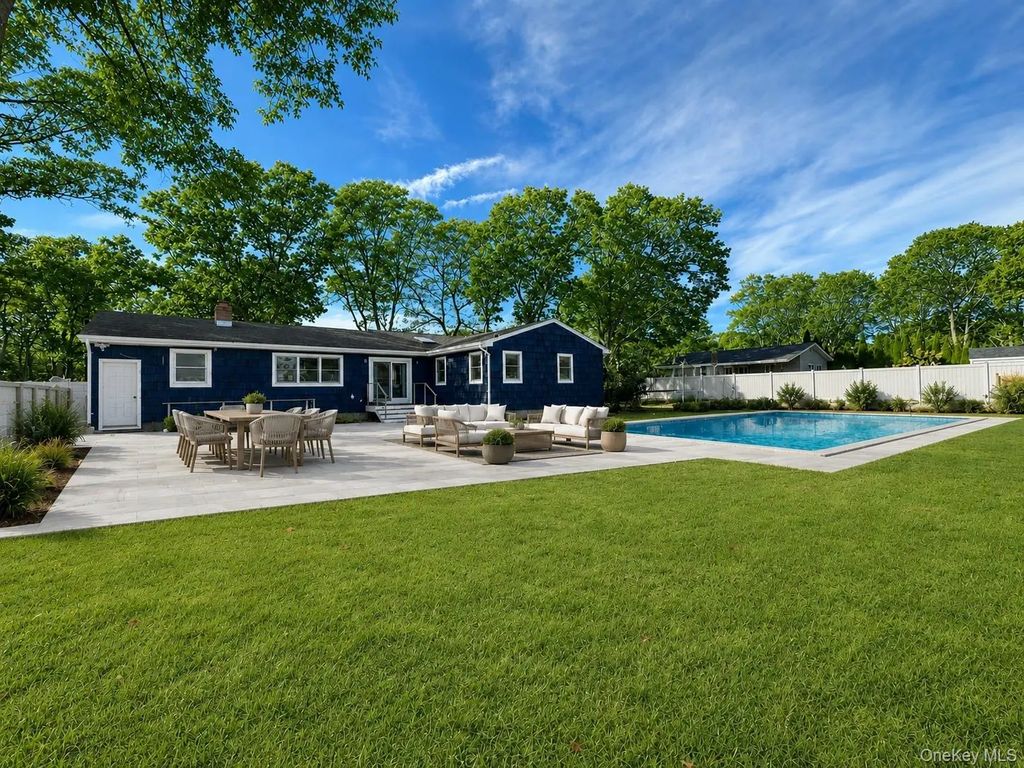 43 Homewood Drive, Hampton Bays