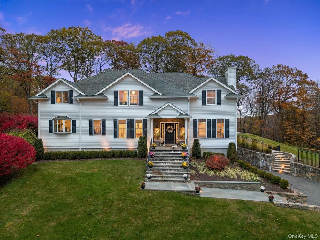 33 De Liso Lane, Mahopac