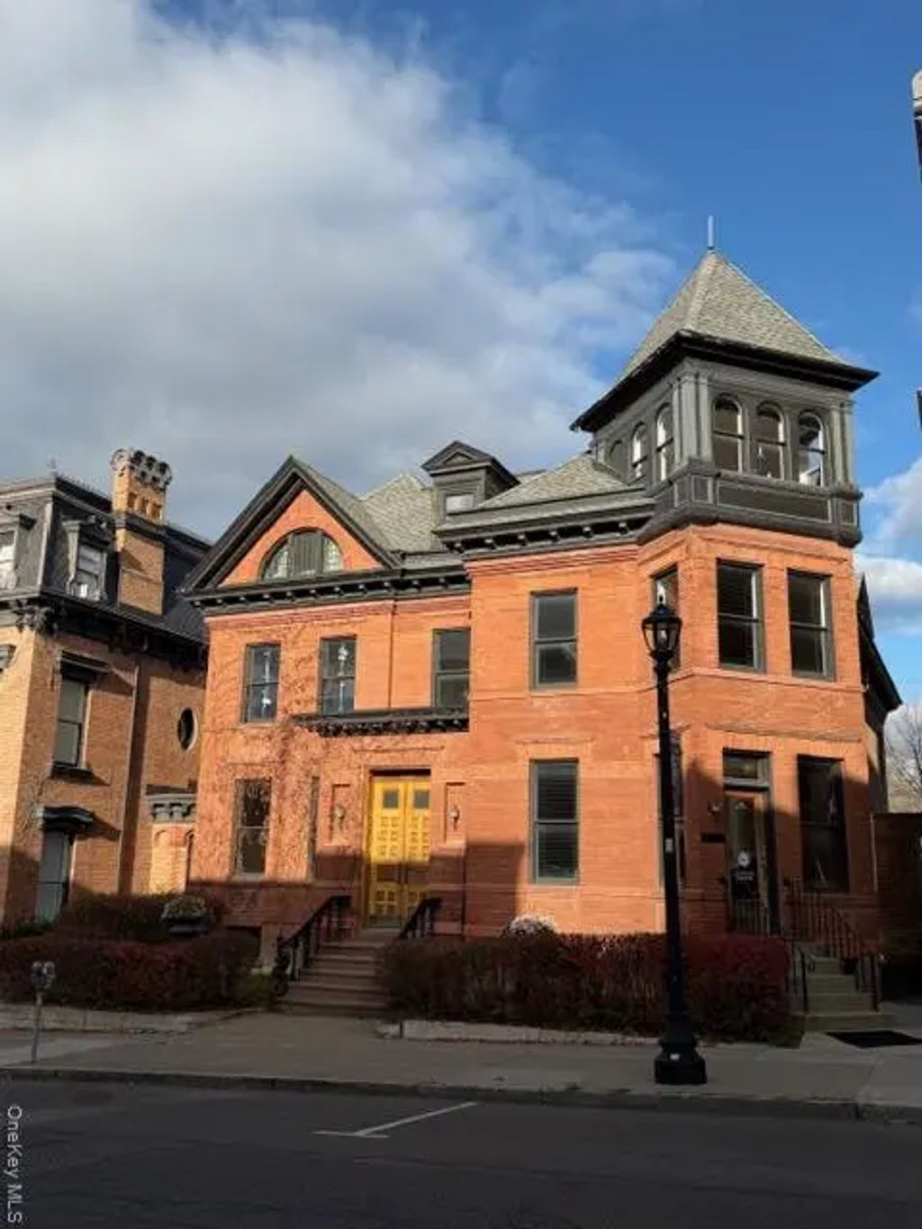 420 Warren, Hudson
