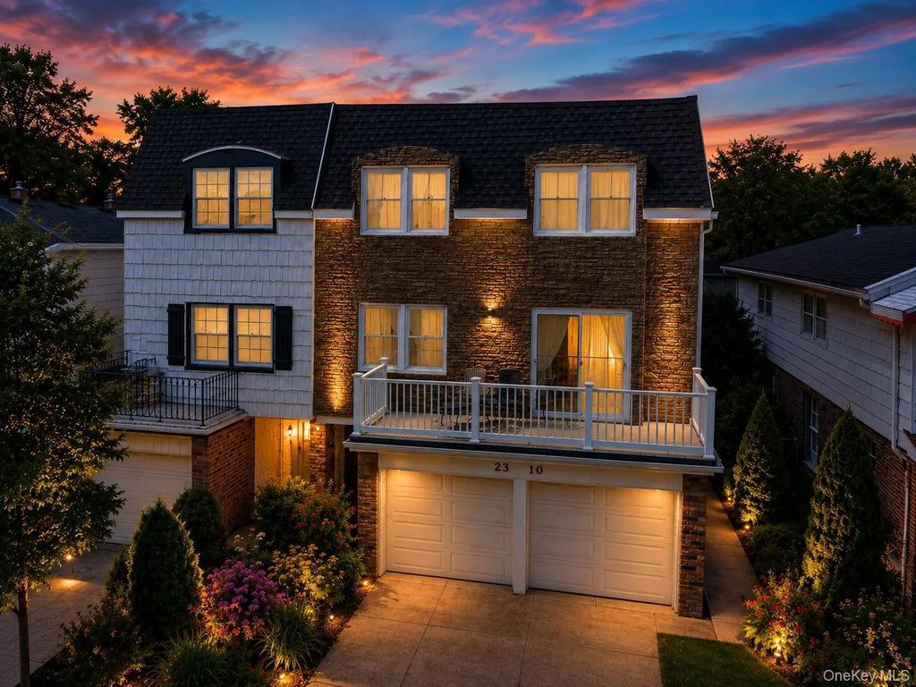 23-10 Waters Edge Drive, Bayside