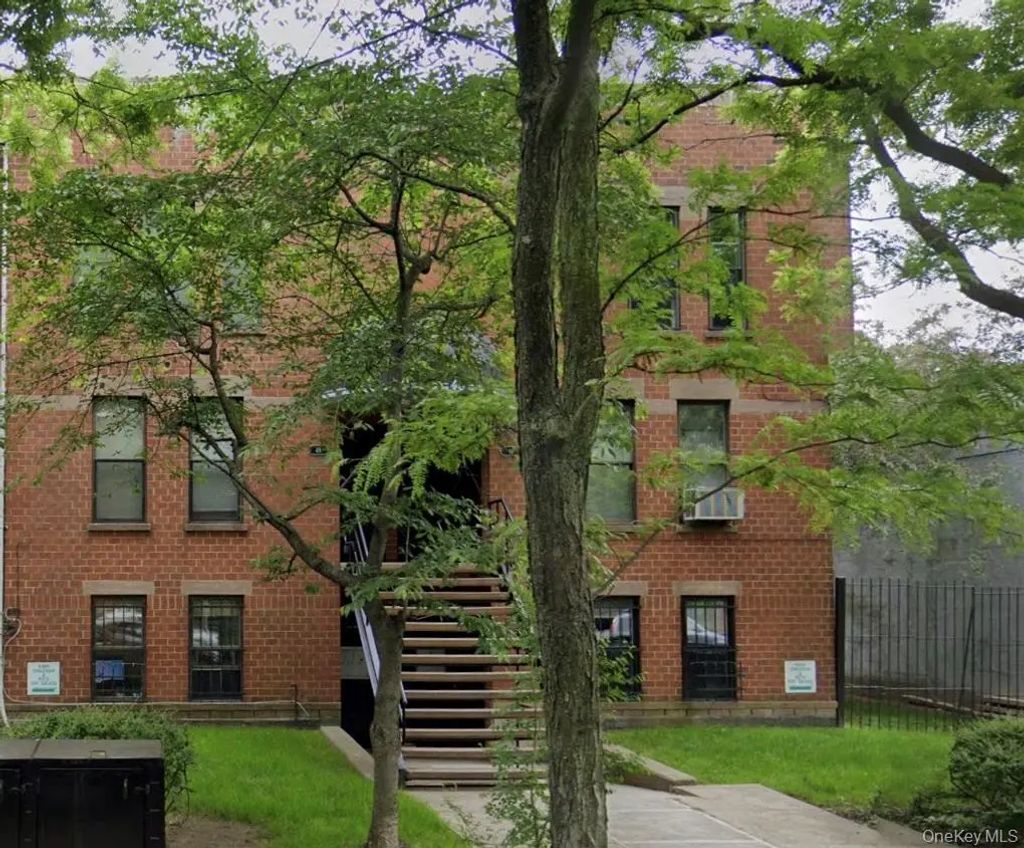 46 President Street # 1 (1st Fl), Brooklyn