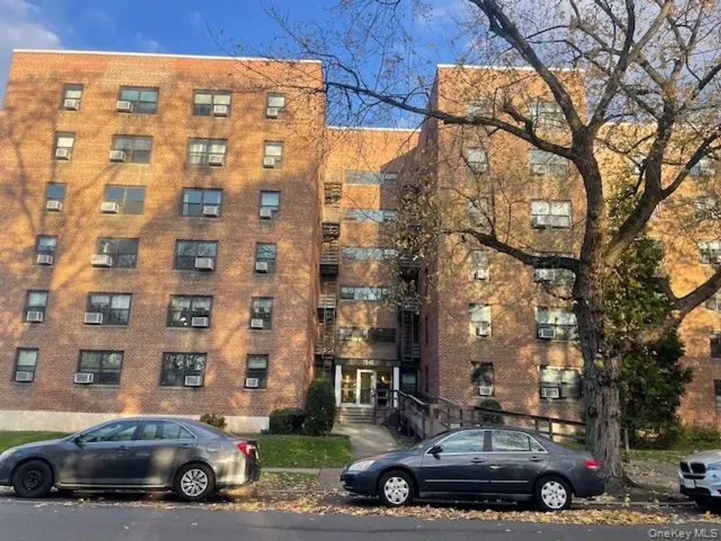 73-45 210 Street # 1c, Oakland Gardens