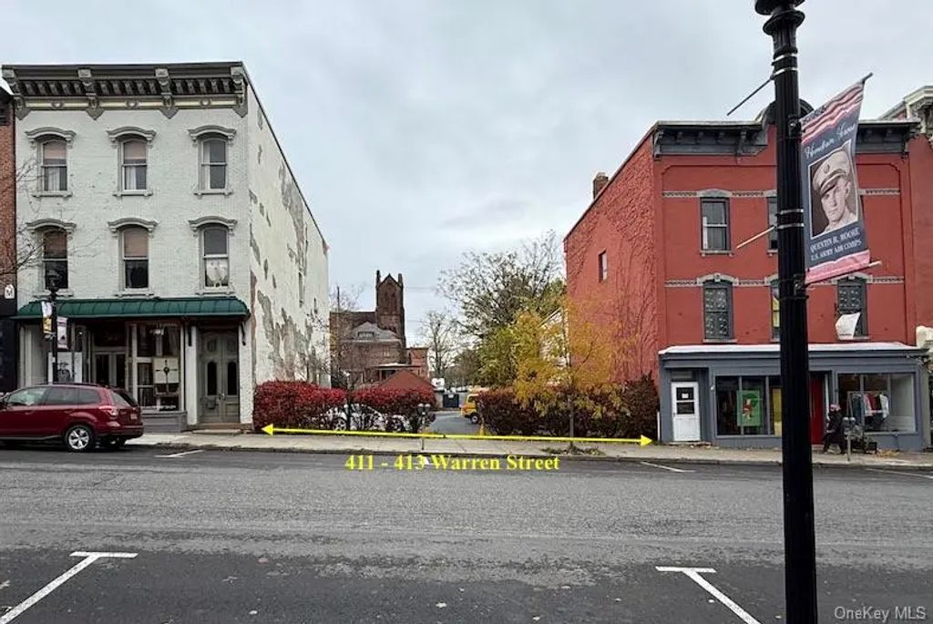 411 Warren Street, Hudson